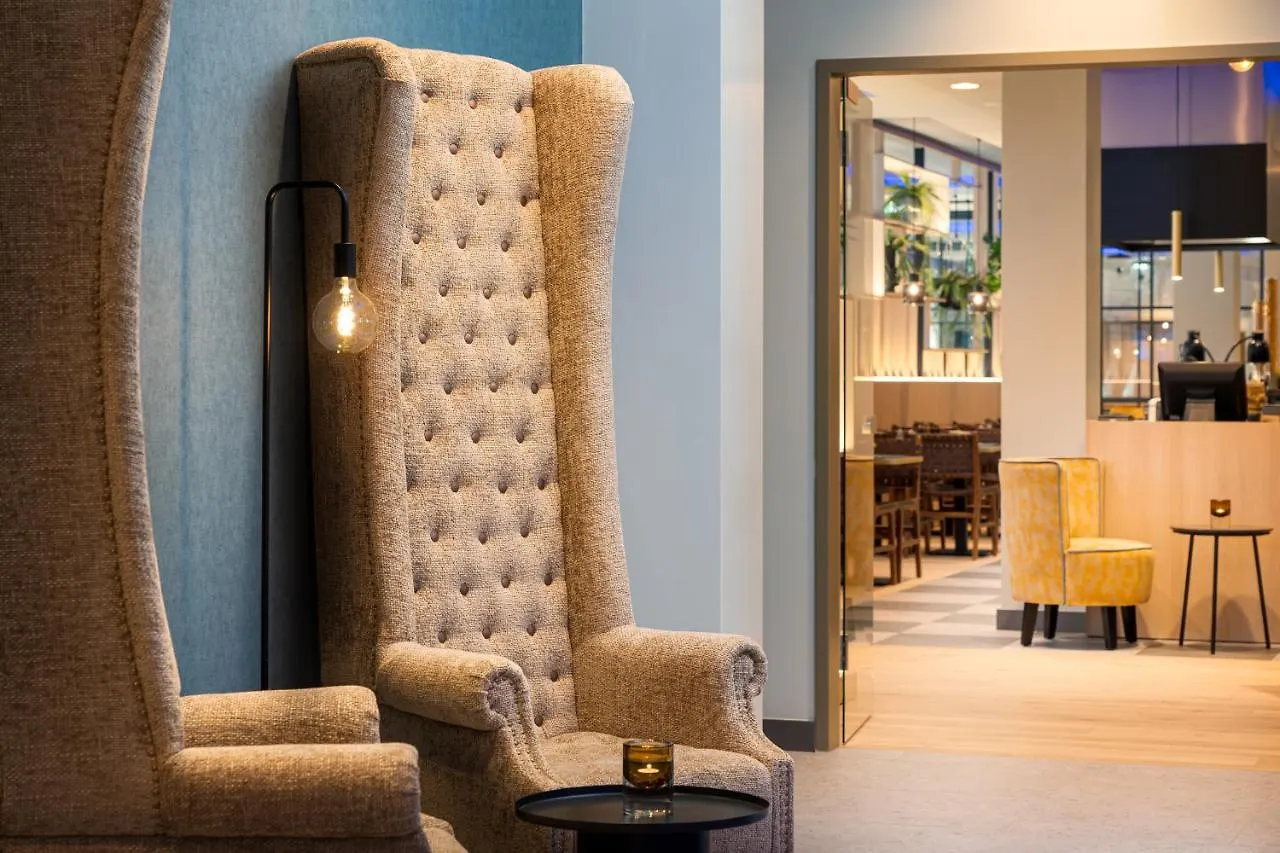 Leonardo Hotel Hamburg Altona 4*,